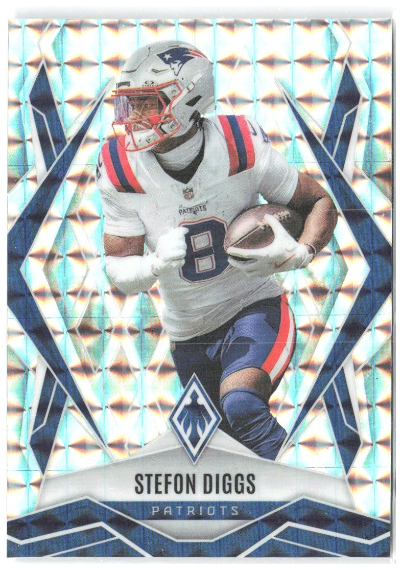 Stefon Diggs Panini Phoenix - Silver Pyramids Prizm 13 2025 New England Patriots